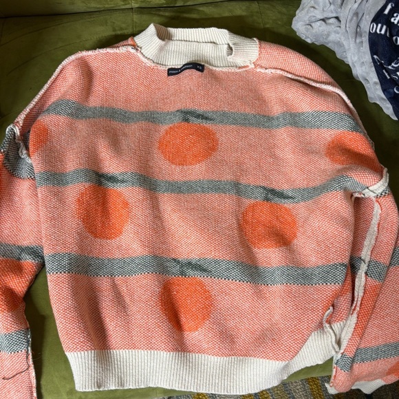 Moon & Madison cropped oranges pattern sweater, ladies XS - Picture 6 of 9